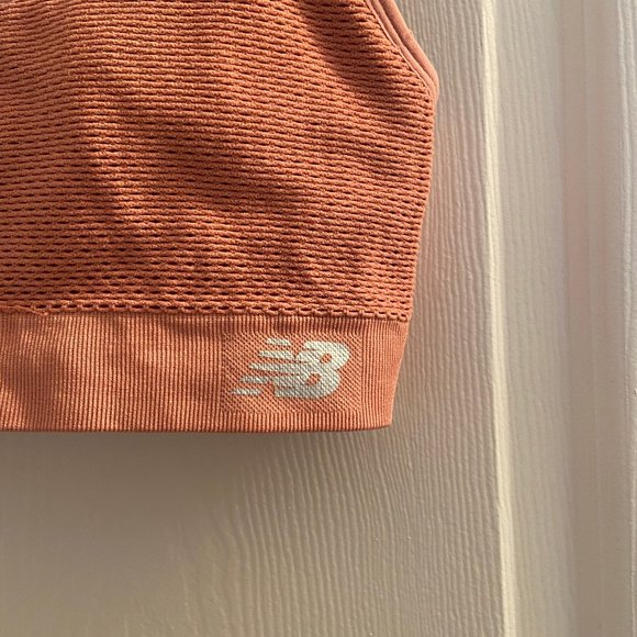 NEW BALANCE Sports Bra - Picture 2 of 3